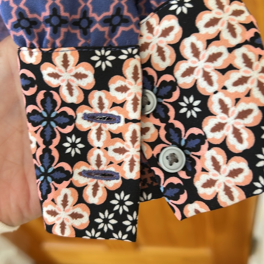 Loft Shirt - Picture 6 of 9